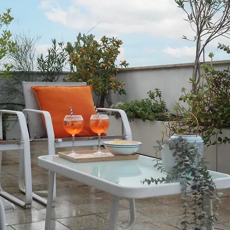 Terrazza D'autore 아파트 *